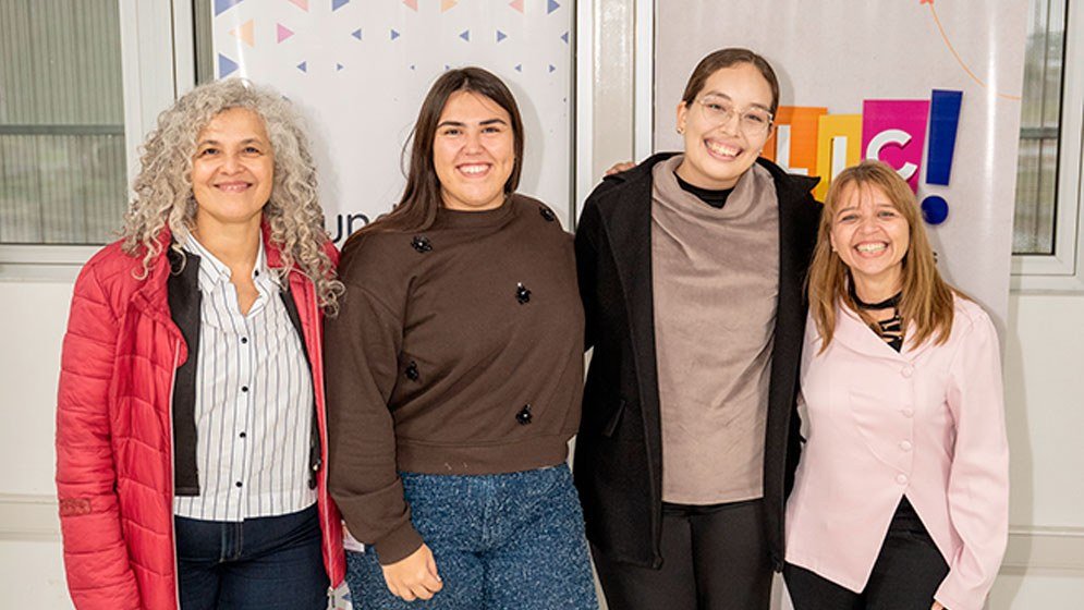 Investigadoras y profesionales que participaron de la jornada