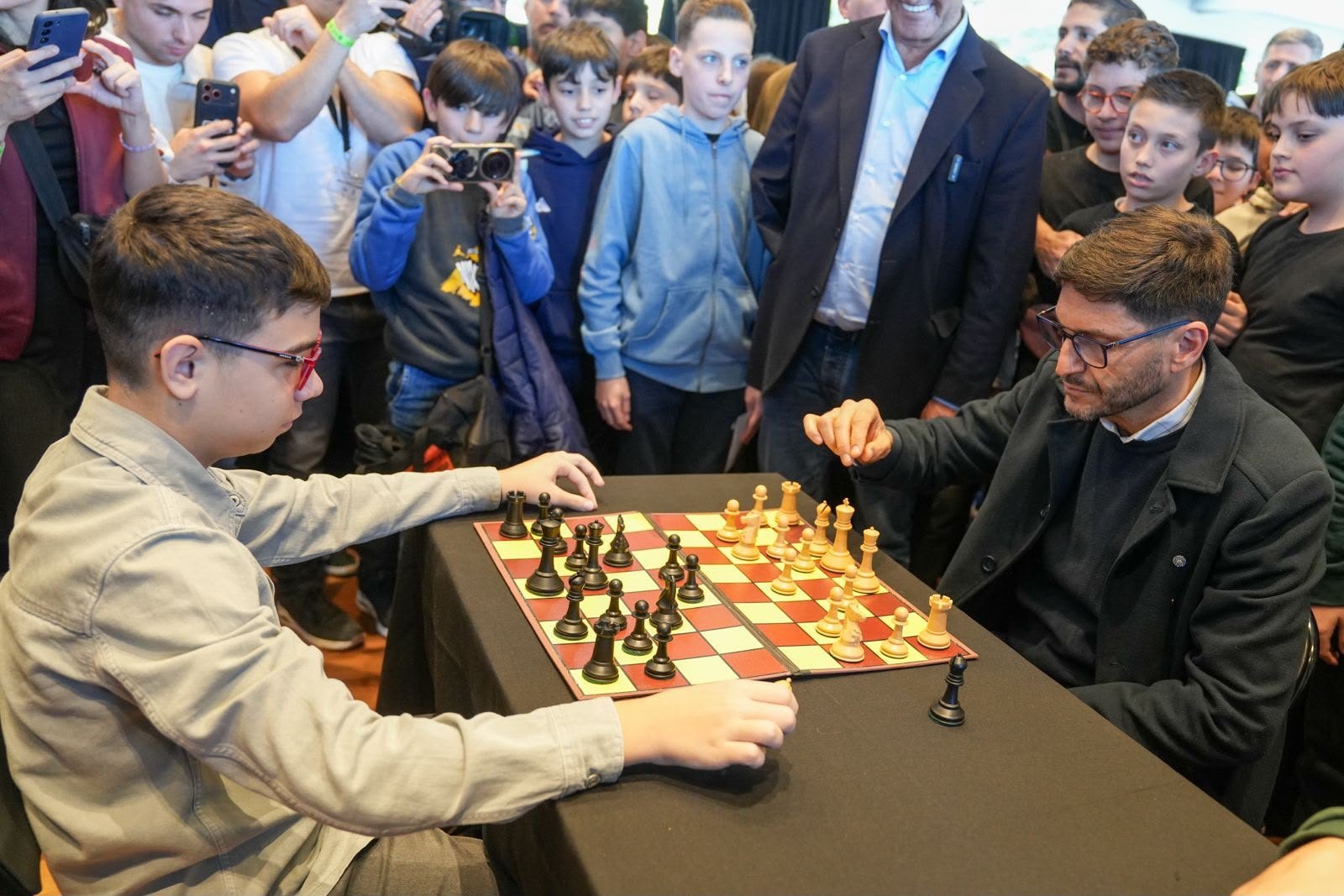 Faustino Oro juega en Rosario
