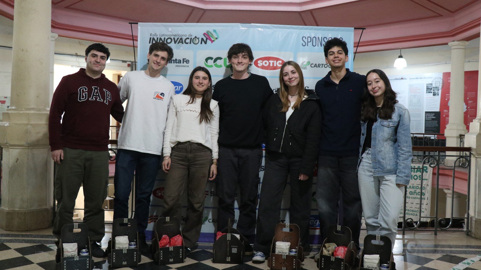 Estudiantes de la UNL ganaron dos premios en el Rally Latinoamericano de Innovación