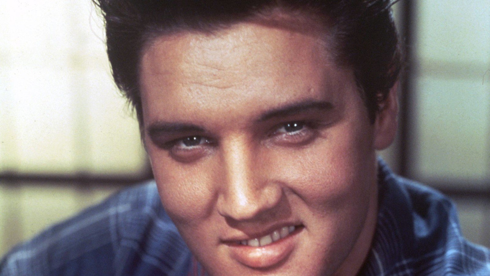 Demanda a Anthropic: reclaman por 274 canciones de Elvis Presley usadas para entrenar a Claude
